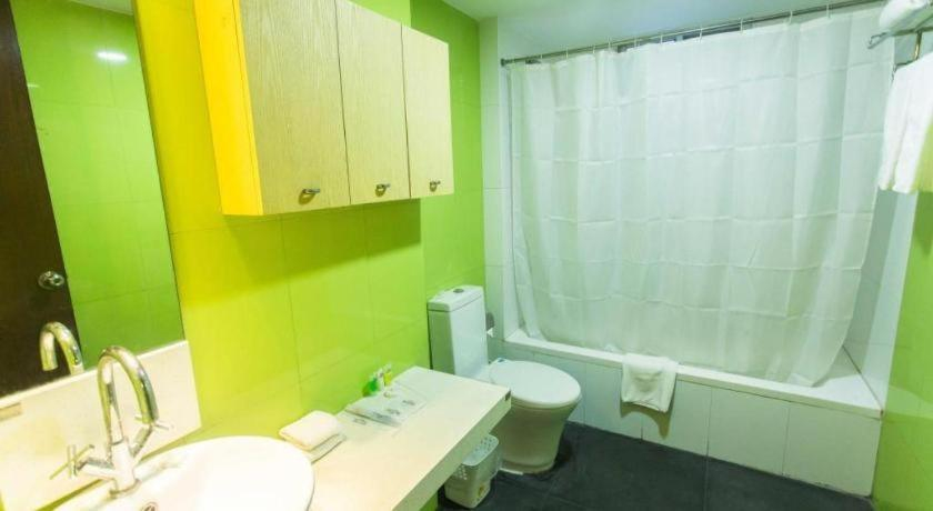 Bathroom 5, Unique Regency Hotel, Dhaka