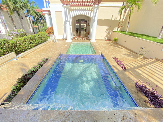 Sport & Beauty 4, Sea Vue Luxury Vacation Condominiums, Roatán