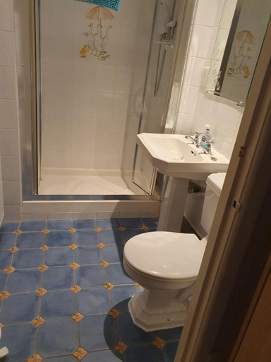 Bathroom 3, Manhattan Lodge, Lancashire