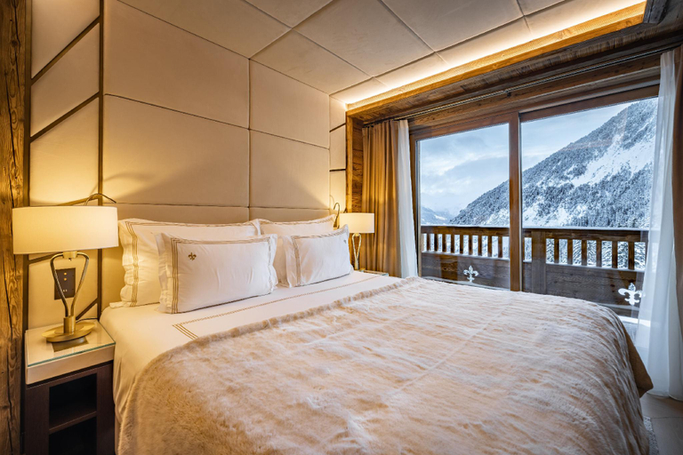 Bedroom 2, Ultima Hotel  Courchevel, Savoie