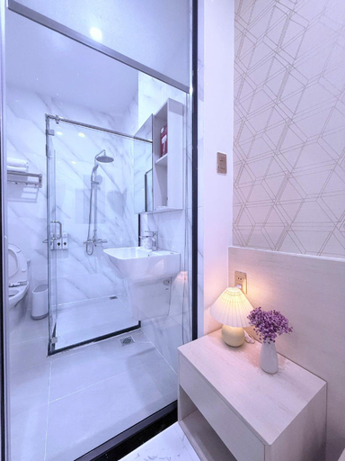 Bathroom 4, The Luxury Hotel, Gò Vấp