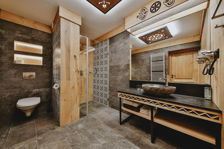Bathroom 4, Hotel & SPA Jawor, Sucha