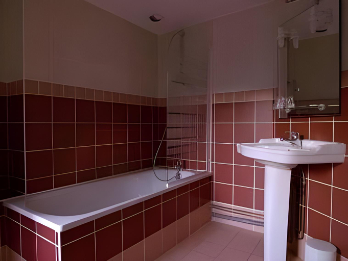 Bathroom 3, Hotel Picheyre, Pyrénées-Orientales