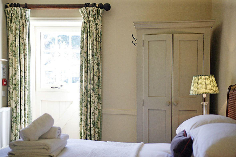 Bedroom 2, Tiger Inn - Grace, East Sussex