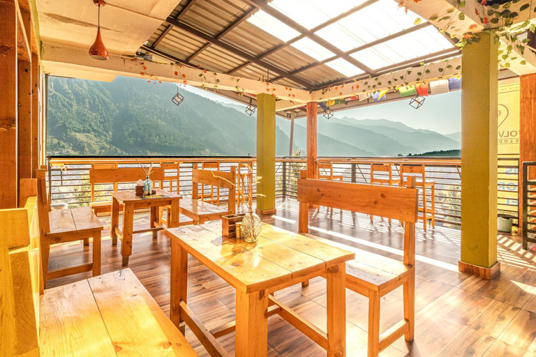 Food & Drinks 4, Timberwolves Vintage Manali, Kullu