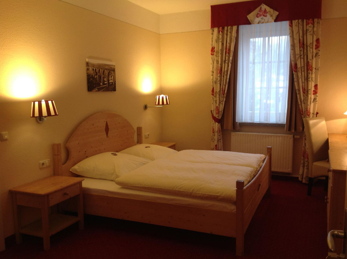 Bedroom 2, bei Zwillings Hotel & Restaurant, Mittelsachsen