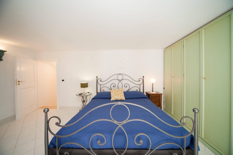 Bedroom 3, Villacore Luxury Guest House, Napoli