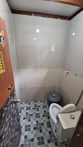 Bathroom, Villa Ainun, Bogor