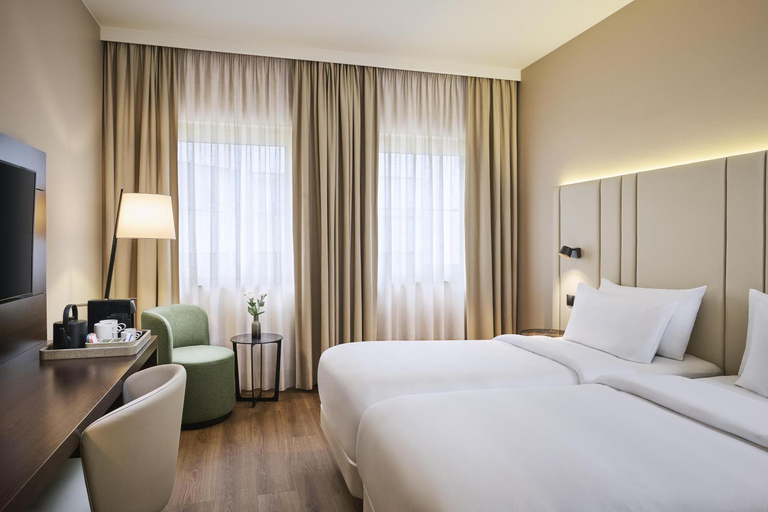 Bedroom, NH Duesseldorf Koenigsallee, Düsseldorf