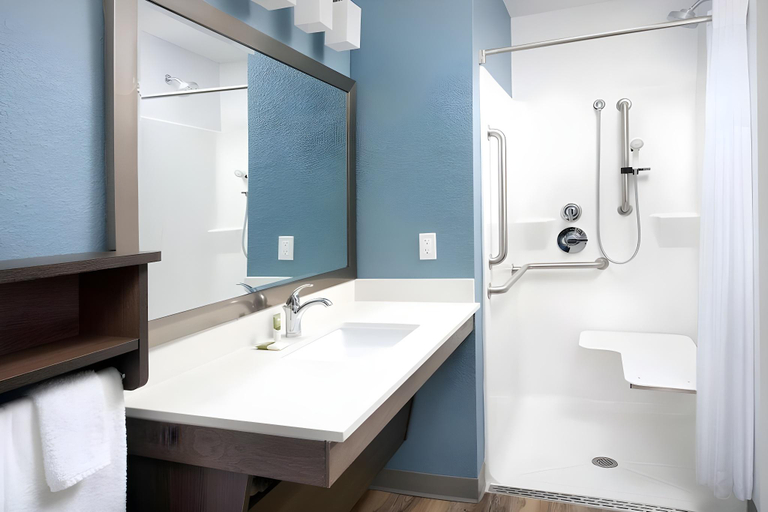 Bathroom 4, Woodspring Suites Orlando International Drive, Orange