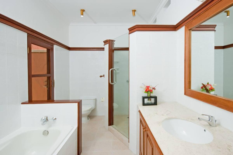 Bathroom 4, Bali Jade Villas, Denpasar