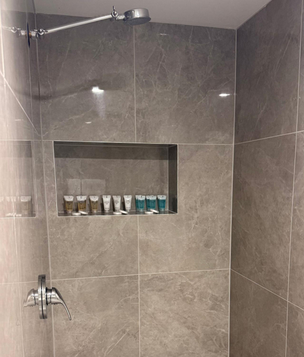 Bathroom 5, Annerley Motor Inn, Annerley