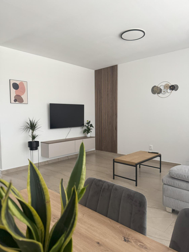 Others 5, Apartments Sered, Galanta