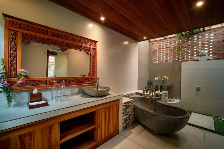 Bathroom 4, Mahayoni villa, Gianyar