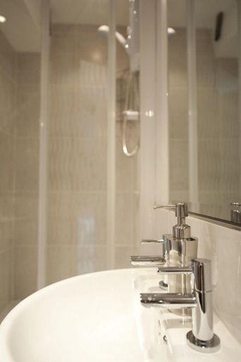 Bathroom 3, Cadleigh Manor, Devon