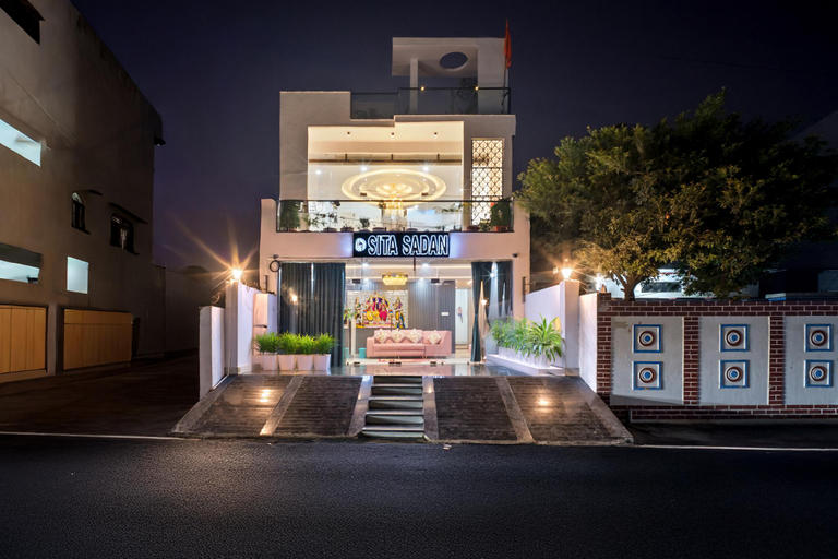 Exterior view 2, Shree Sita Sadan, Faizabad