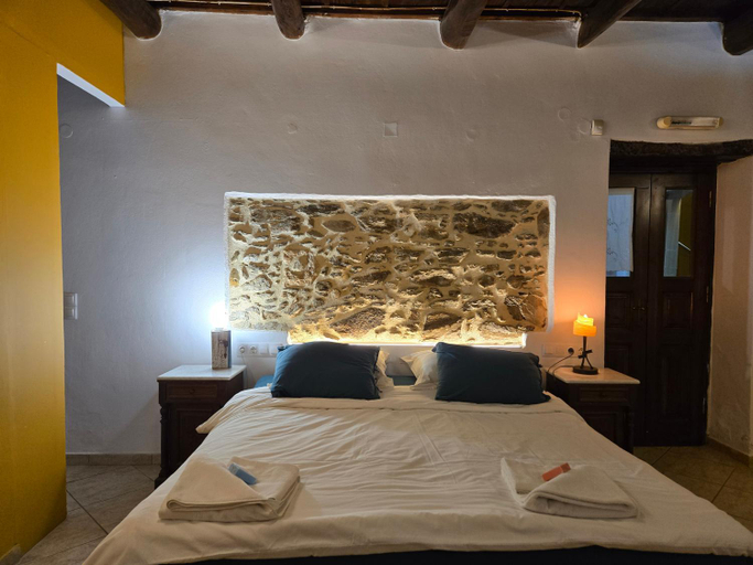 Bedroom 3, Idili Traditional House, Crete