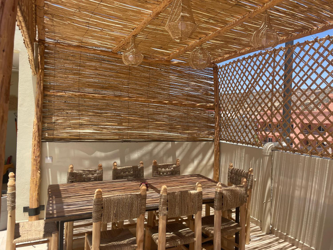 Food & Drinks 2, SurfBnB - Private Apartments Tamraght, Agadir-Ida ou Tanane