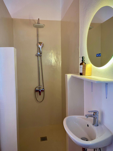 Bathroom 2, Lichada Villa's, Central Greece