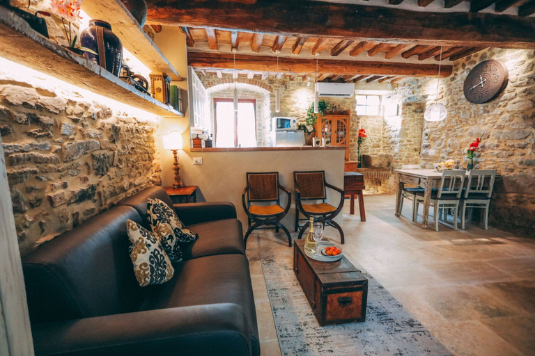 Living room 5, Casa San Valentino, Arezzo