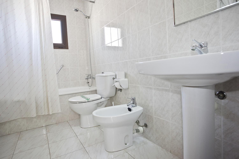 Bathroom 4, Hotel Beri - Can Llanca, Girona