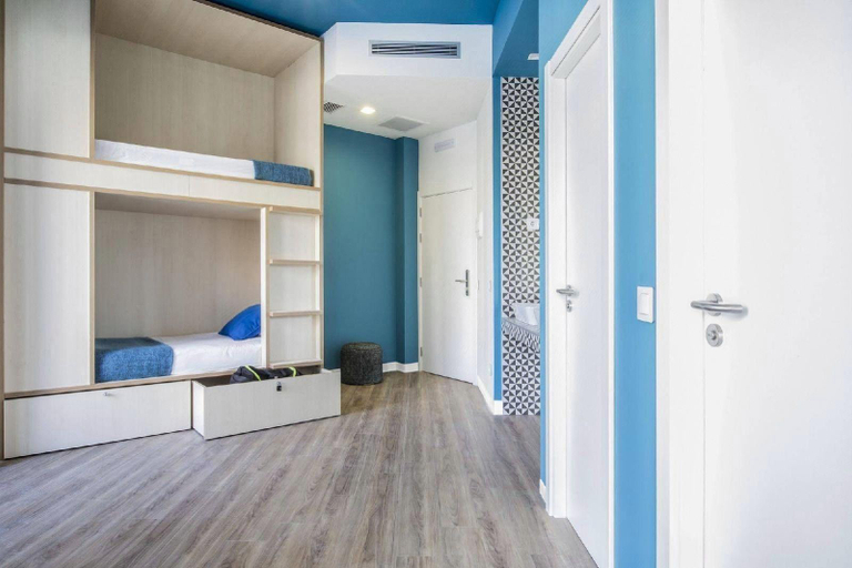 Bedroom 3, Mola! Hostel & Suites, Madrid