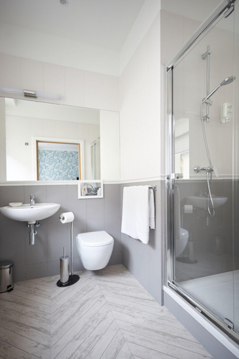 Bathroom 4, Apartamenty Klasztorna 25, Poznań City