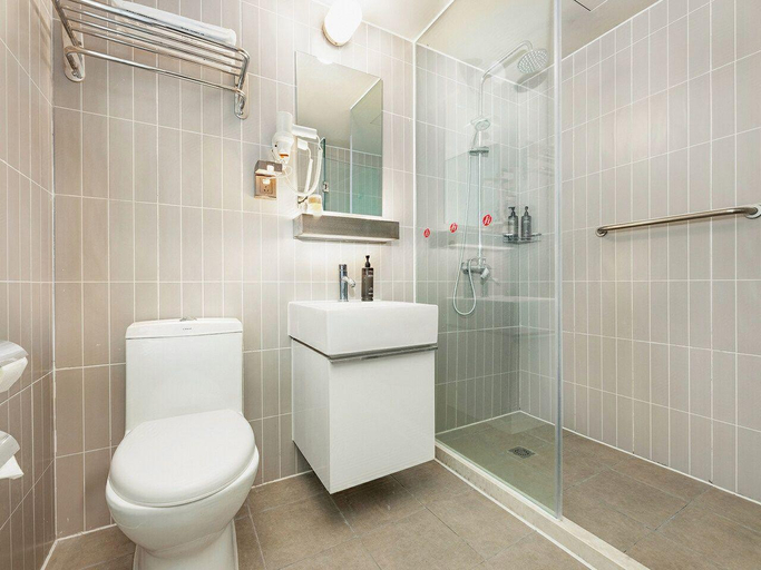 Bathroom 3, Jinjiang Inn Select Tianjin Xiaobailou Metro Station, Tianjin