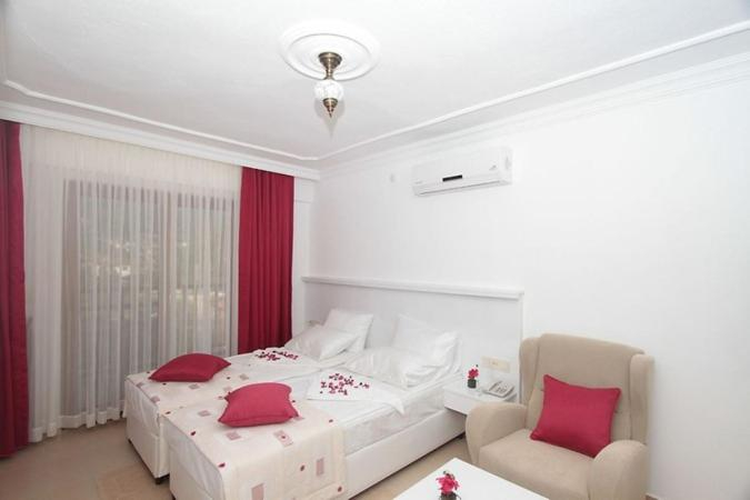 Bedroom 4, Mervehan Residence, Ula