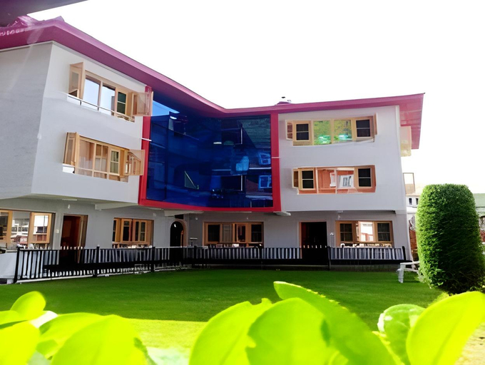 Others 4, Swiss Hotel Kashmir, Srinagar