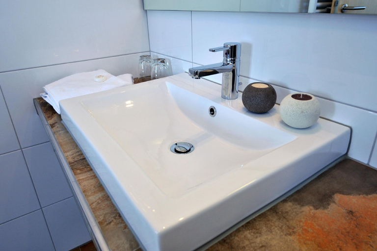 Bathroom 3, Casa Palatina Vinotel, Bad Dürkheim
