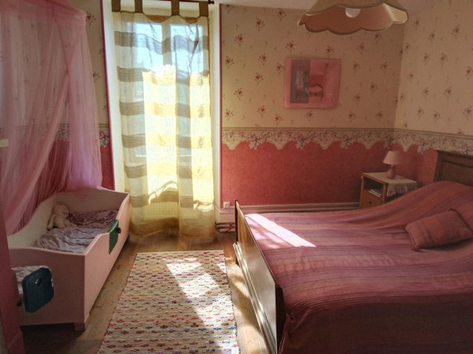 Bedroom 2, La Grille Fleurie, chambres d'hote chez l'habitant, Yonne