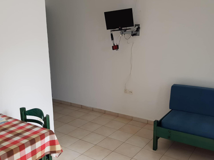 Facilities 5, Mikes Apartment, Crete