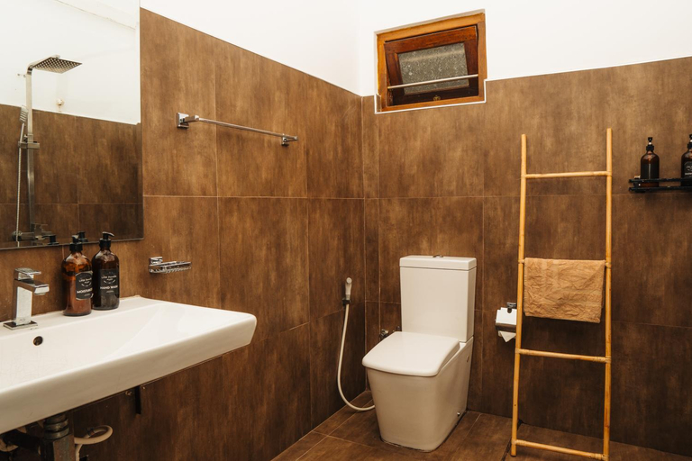 Bathroom 3, Lost Paradise Sri Lanka, Weligama