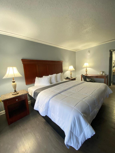 Bedroom 3, Quarters Inn & Suites, Davidson