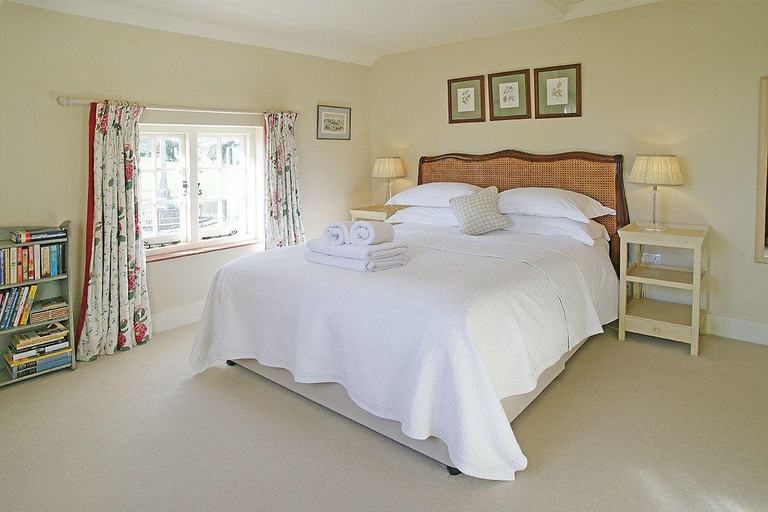 Bedroom 2, Tiger Inn _ Minnie, East Sussex