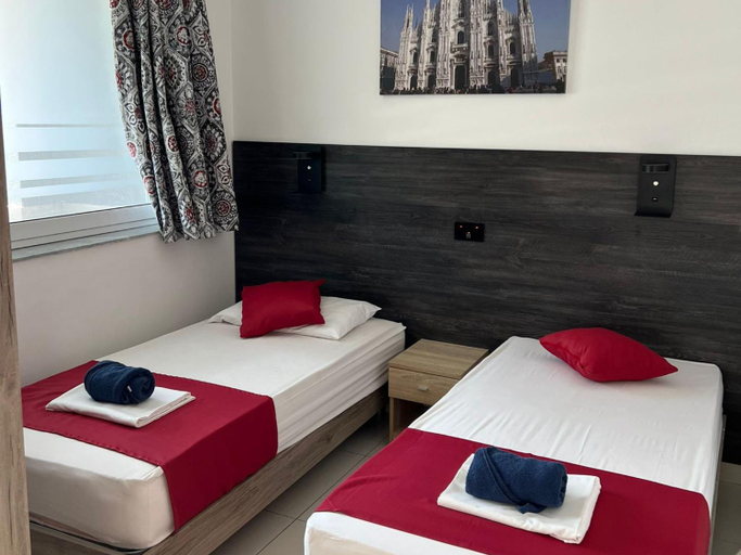 Bedroom 3, Bayside Apartments
