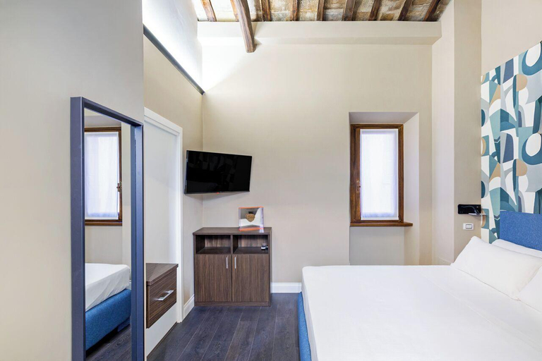 Bedroom 5, Maison dei Greci, Roma