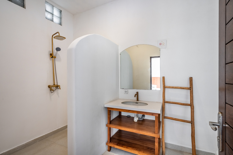 Bathroom 5, Bhiseka Villa Jimbaran by Aishwarya Bali International, Badung