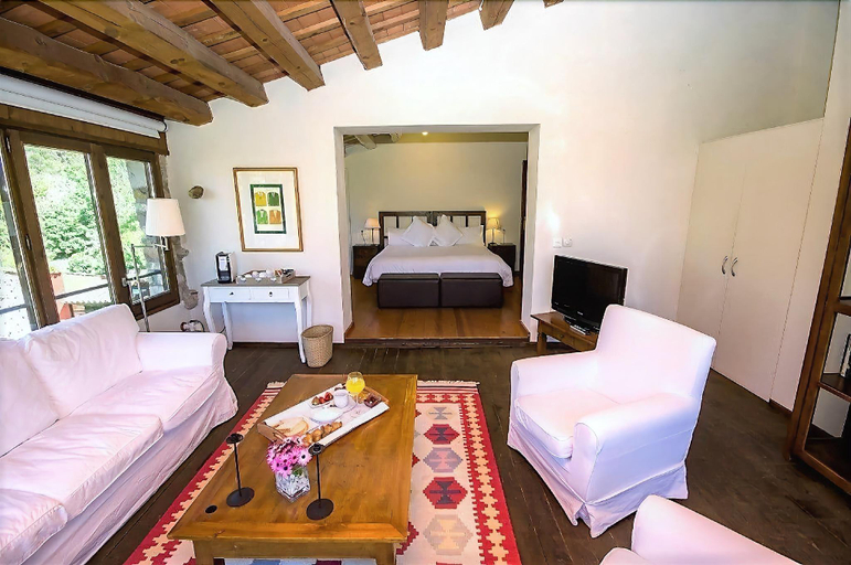 Bedroom 3, Masia La Palma, Girona