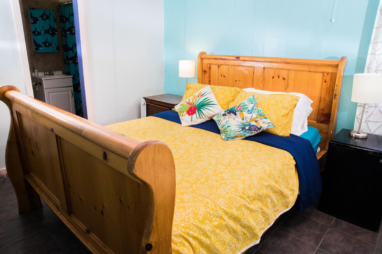 Bedroom 3, ITH Beach Bungalow Surf Hostel - Adults Only, San Diego