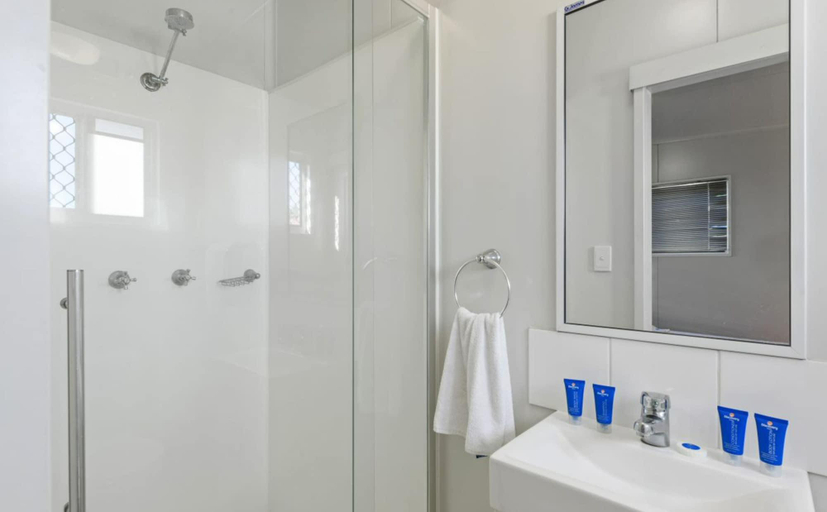 Bathroom 3, Discovery Parks - Mackay, Mackay - Pt A