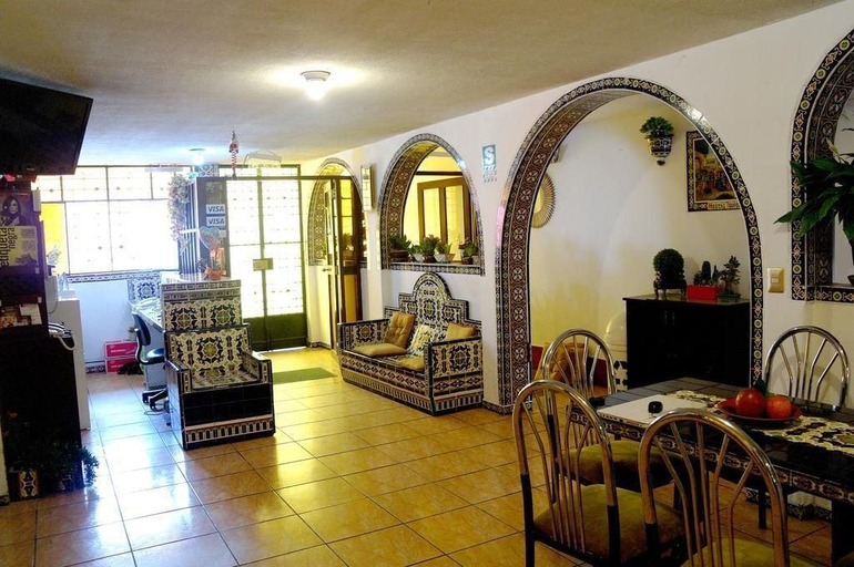 Public Area, Hostal Iquique, Lima