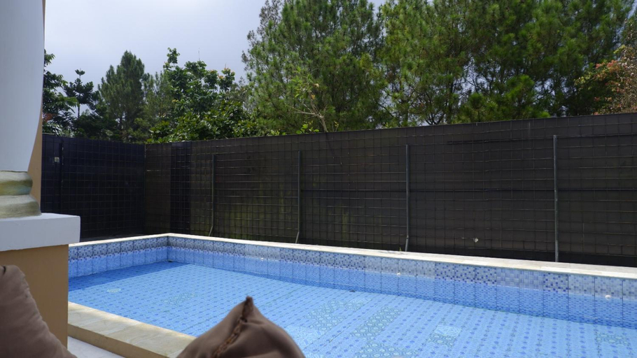 Sport & Beauty 4, Villa Dalia Puncak Nb4-01, Cianjur