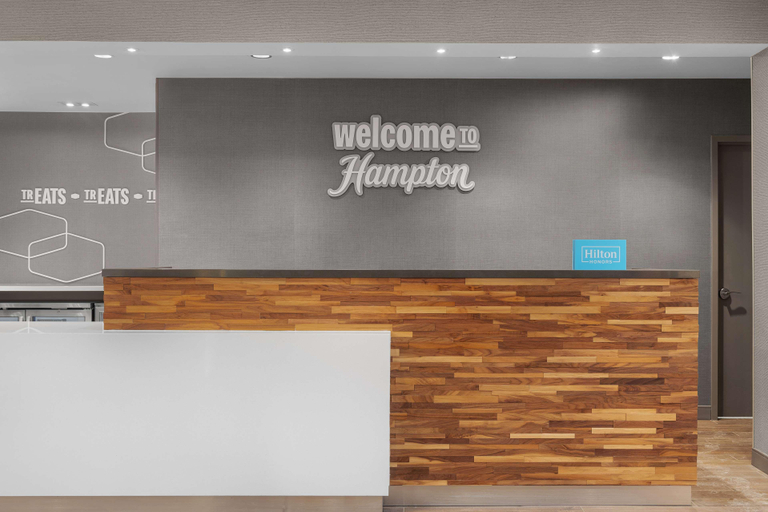Public Area 2, Hampton Inn & Suites Orangeville, On, Dufferin