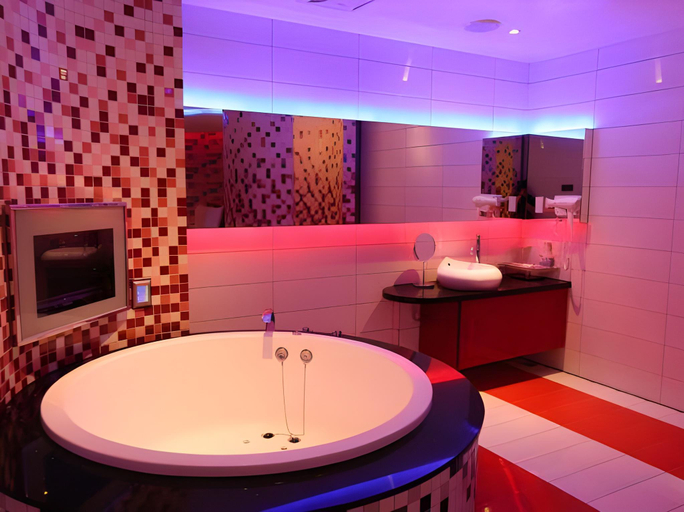 Bathroom 3, Yosemite Motel - Chunghua Branch, Taichung