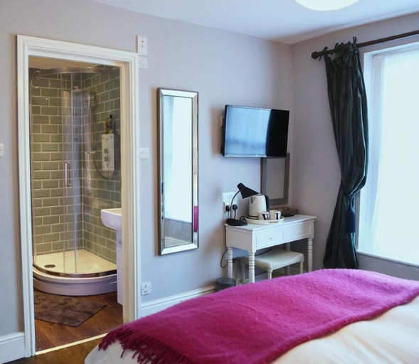 Bedroom 2, The Dark Horse Pub, Bristol