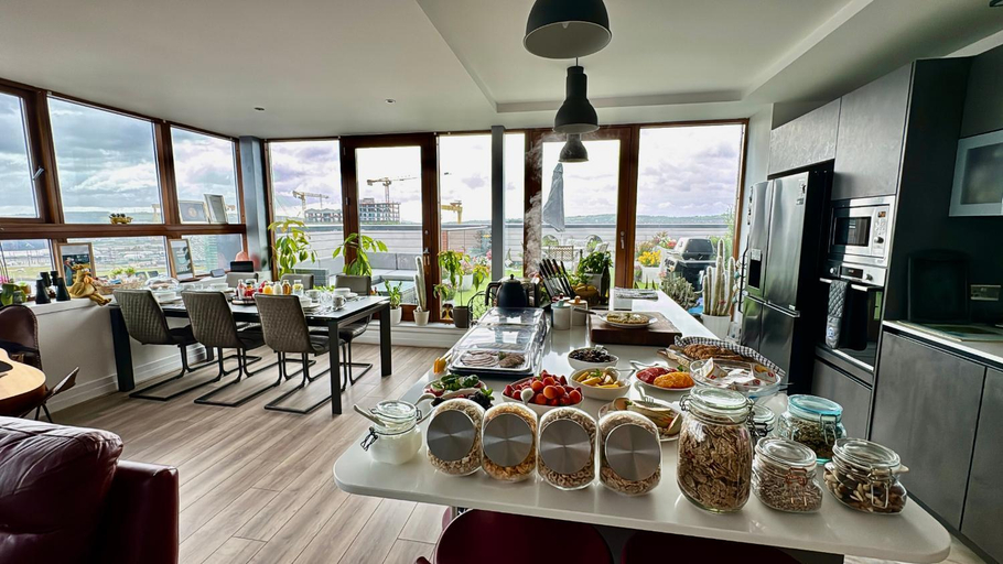 Food & Drinks 3, James Clow Boutique Bed & Breakfast, Belfast