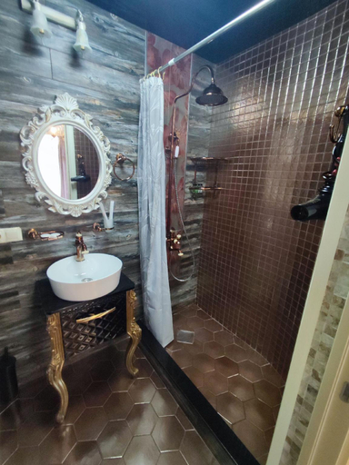 Bathroom 3, Silver 34 Boutique, Tbilisi