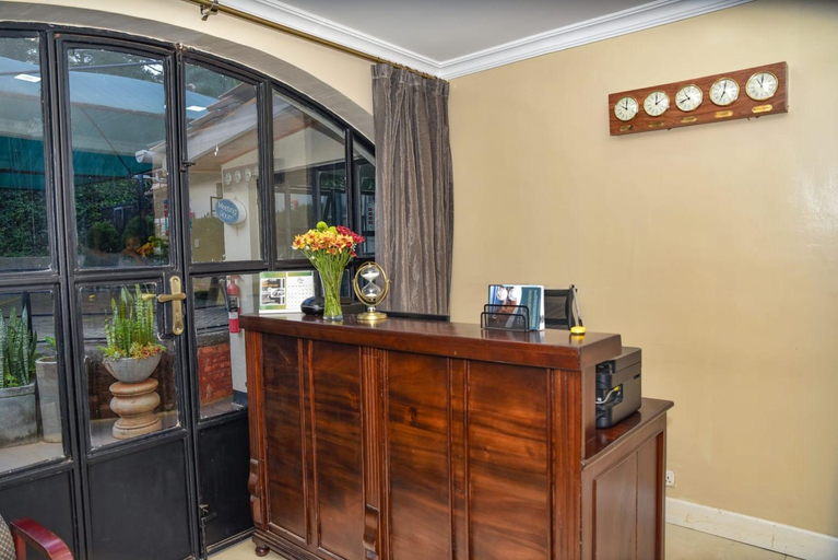 Public Area 3, Cozy Stead Hotel - Garden House, Gigiri, Westlands
